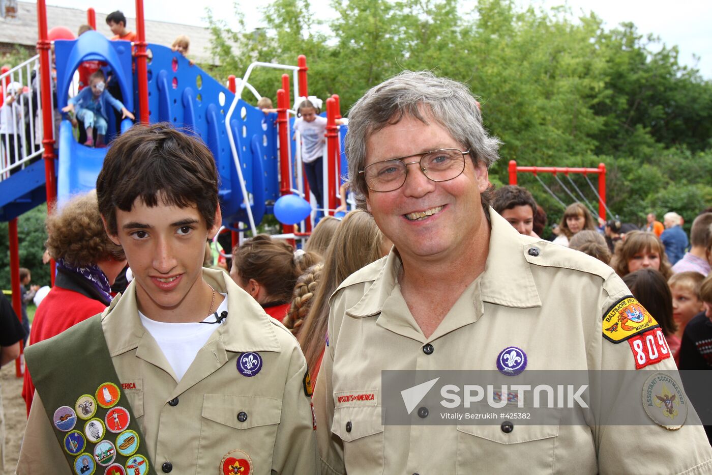 Alex Griffith funds playground in Krasnoyarsk