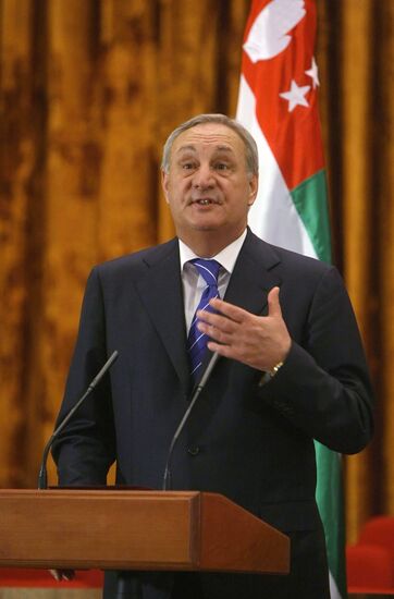 Abkhaz President Sergei Bagapsh attends press conference