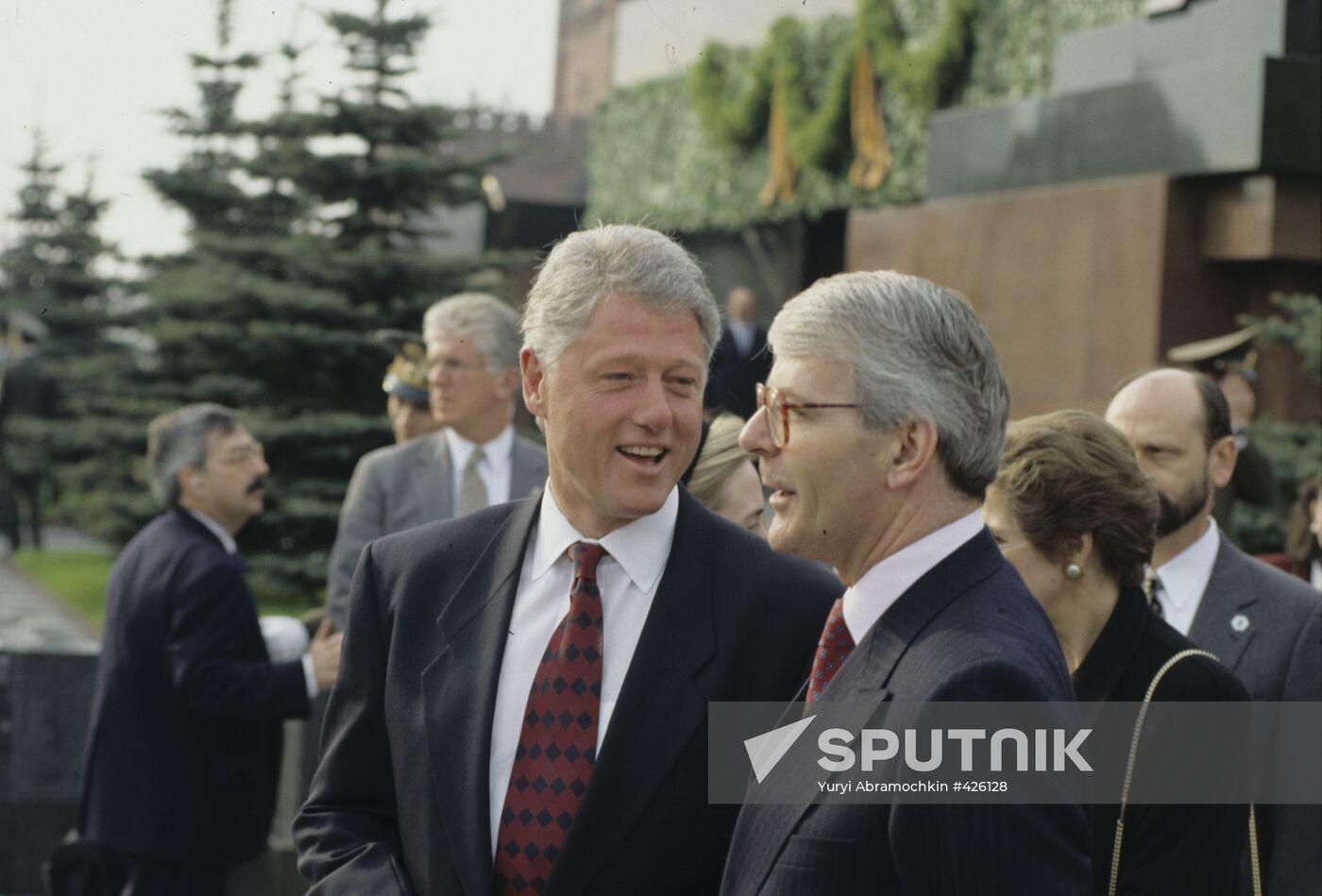 Bill Clinton, John Major
