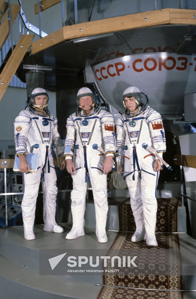 Vladimir Dzhanibekov, Igor Volk, Svetlana Savitskaya