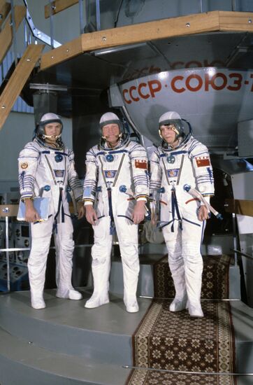 Vladimir Dzhanibekov, Igor Volk, Svetlana Savitskaya