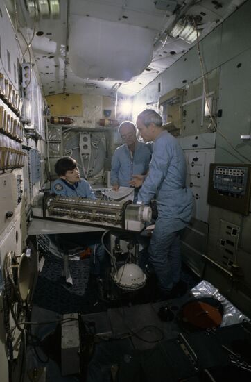 Vladimir Dzhanibekov, Igor Volk, Svetlana Savitskaya