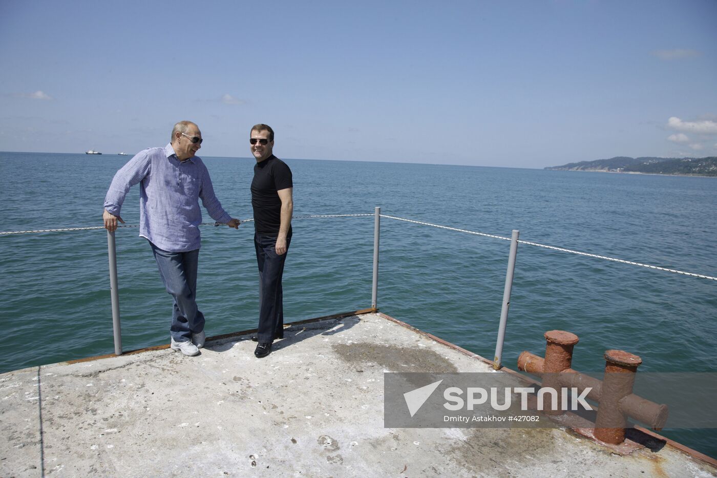 Dmitry Medvedev and Vladimir Putin hold working meeting in Sochi