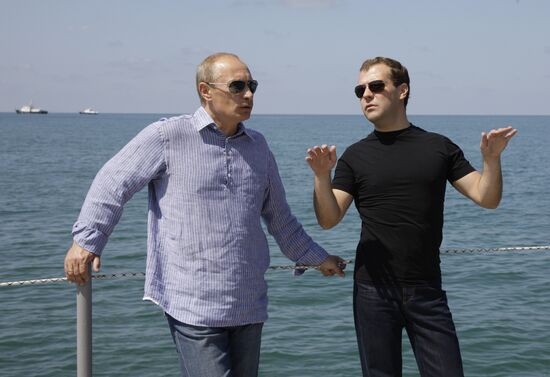 Dmitry Medvedev and Vladimir Putin hold working meeting in Sochi