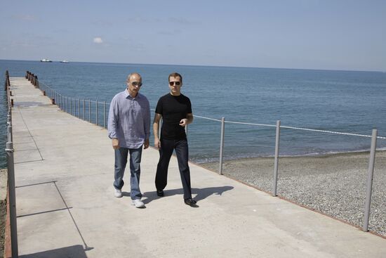 Dmitry Medvedev and Vladimir Putin hold working meeting in Sochi
