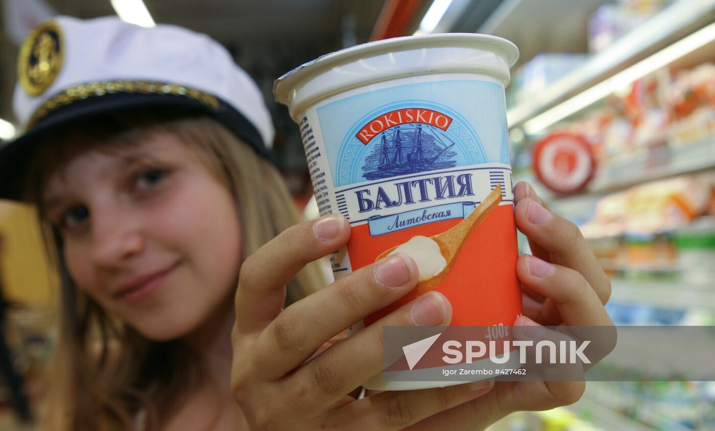 Lithuanian dairy products in supermarket in Kaliningrad