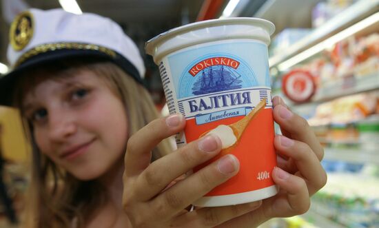 Lithuanian dairy products in supermarket in Kaliningrad