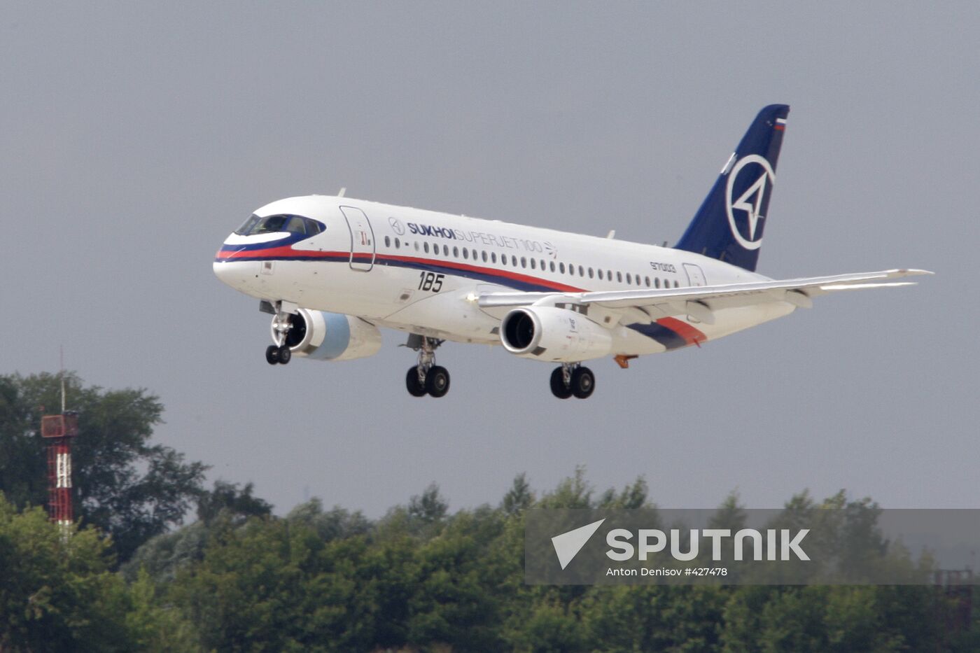 Sukhoi Superjet 100