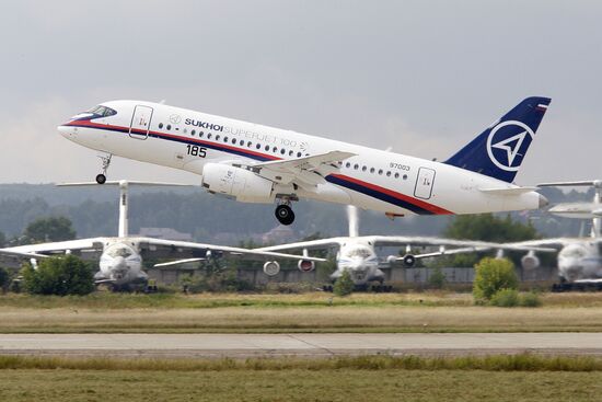 Sukhoi Superjet 100