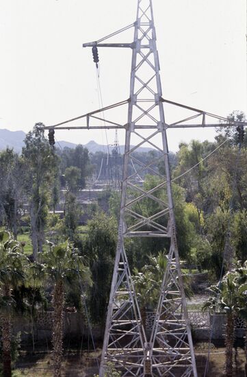 High-voltage power transmission line