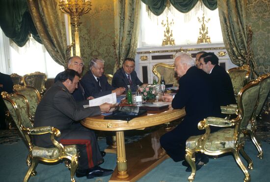 Boris Yeltsin meets with Georgian, Armenian and Azeri presidents