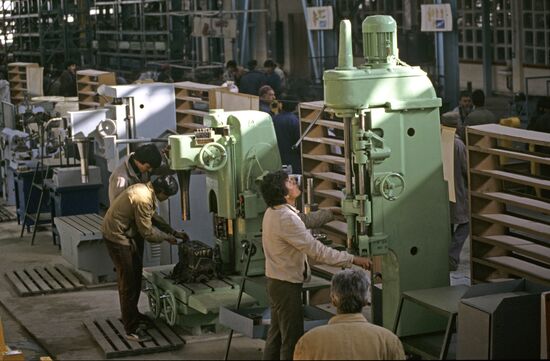 Jangalak automotive equipment maintenance plant