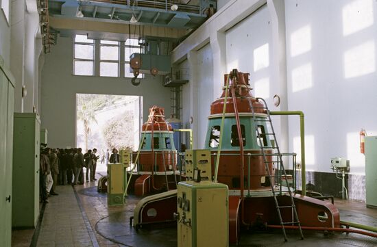 Darunta Dam turbine room