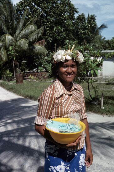 Polynesian woman