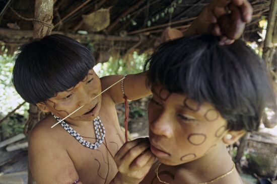 Yanomamo make-up