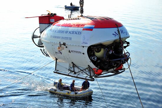 Mir-1 and Mir-2 submersibles on Lake Baikal