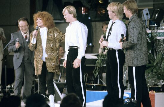 Alla Pugacheva and Herreys