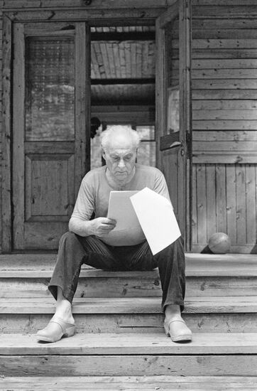Russian writer Anatoly Rybakov