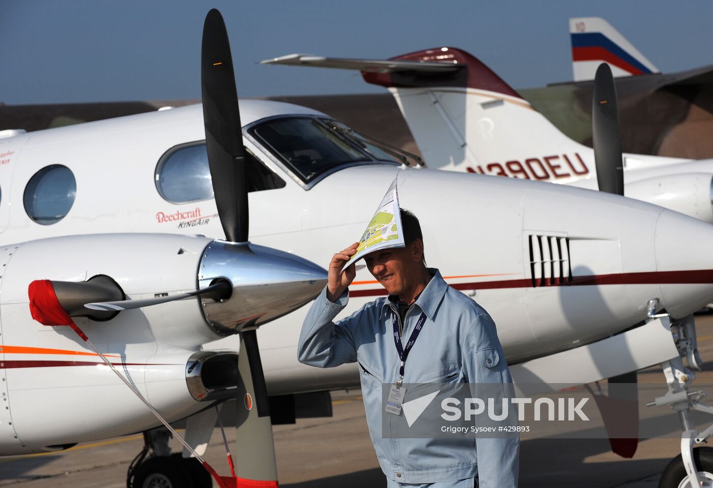 MAKS 2009 air show opens in Zhukovsky