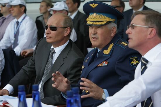 Vladimir Putin attends MAKS-2009