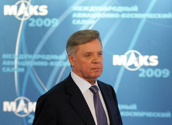 Moscow Region Governor attends MAKS-2009 air show