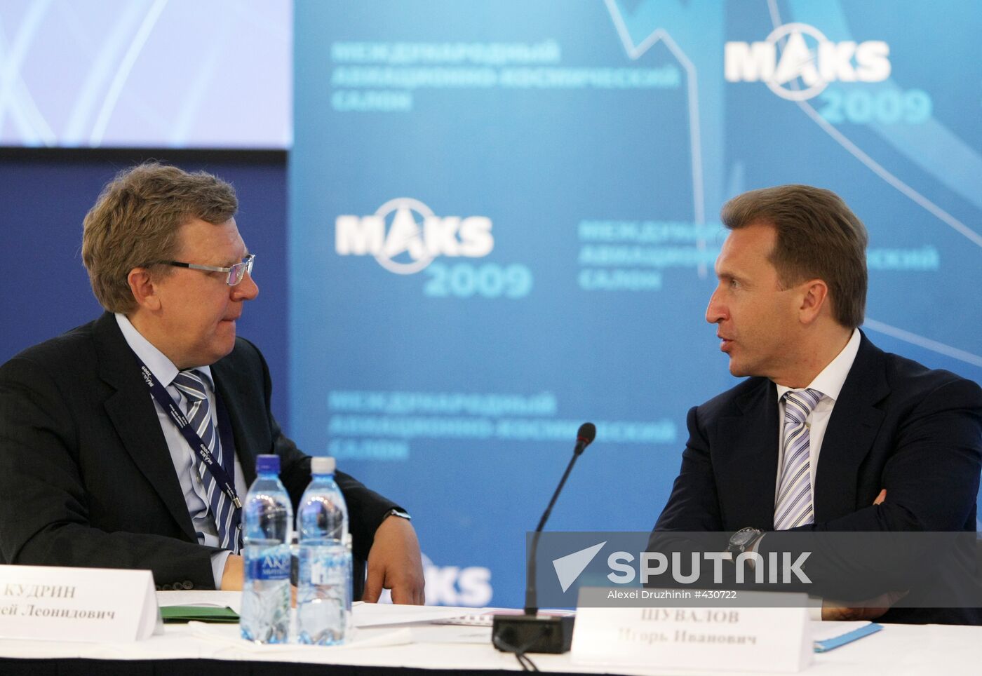 First Deputy PM and Finance Minister attend MAKS-2009 air show