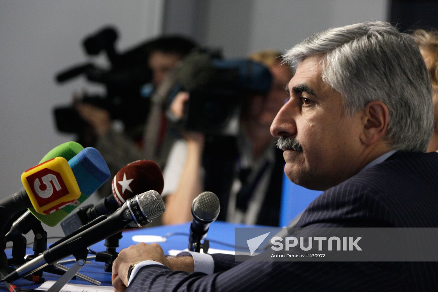 Sukhoi Company CEO Mikhail Pogosyan gives news conference