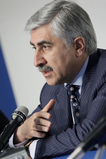 Sukhoi Company CEO Mikhail Pogosyan gives news conference