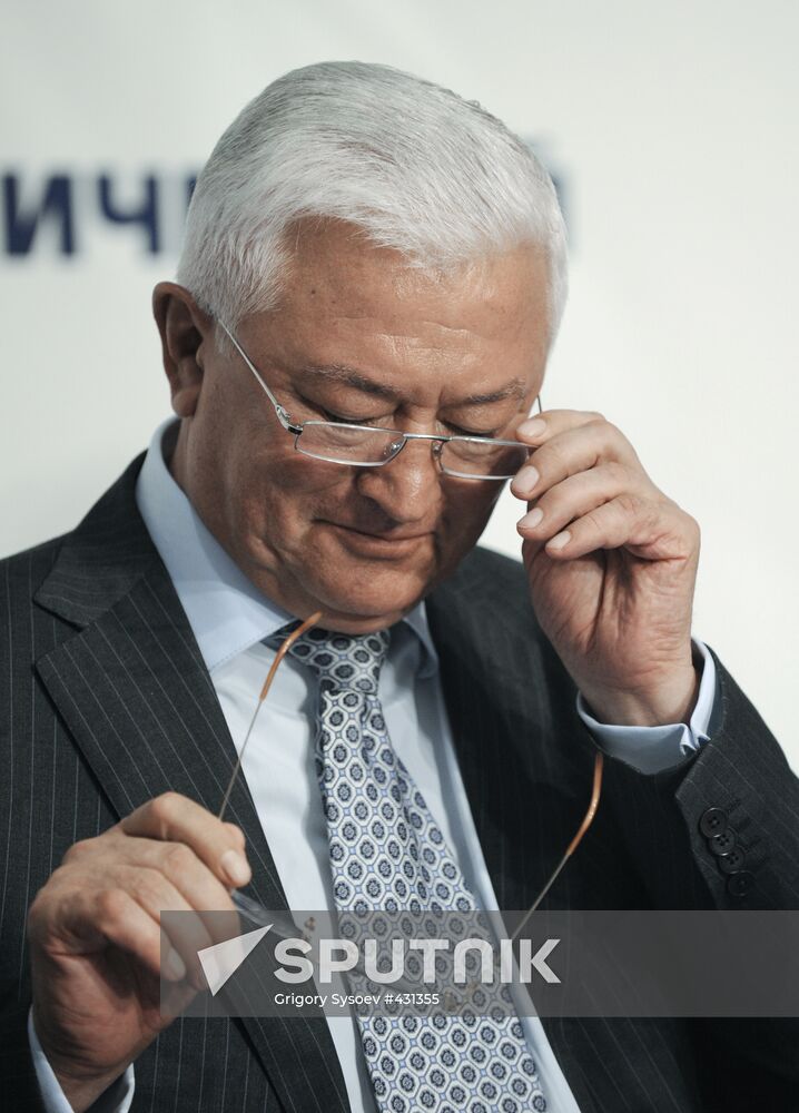 Irkut Corporation President Oleg Demchenko gives news conference