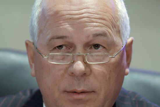 Rosoboronexport and Rostekhnologii give news conference