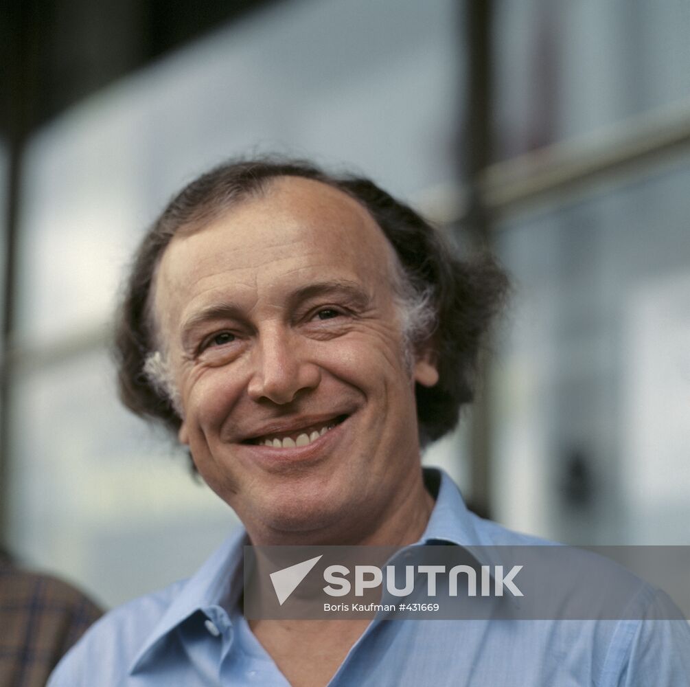 People's Artist of Soviet Union Innokenty Smoktunovsky