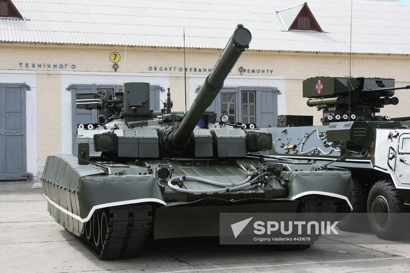 T-84U Oplot main battle tank