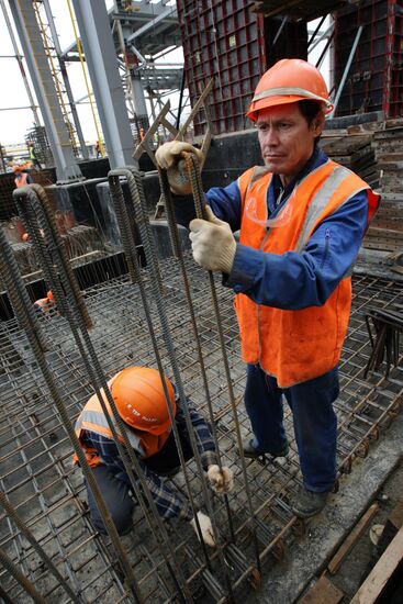 New power unit under construction at Sredneuralskaya GRES