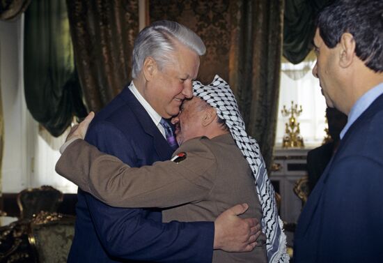 Boris Yeltsin and Yassir Arafat