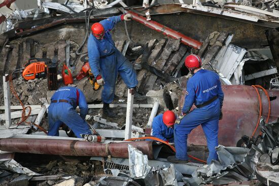 Disaster relief operation at Sayano-Shushenskaya plant
