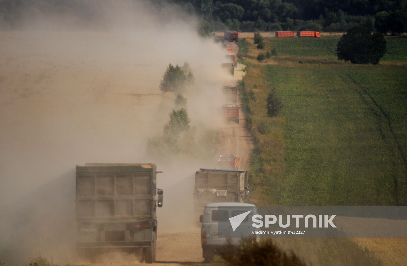 Grain harvesting in Otradaagroinvest, Oryol Region