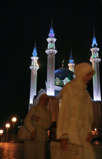 Kazan Muslims celebrate beginning of Ramadan