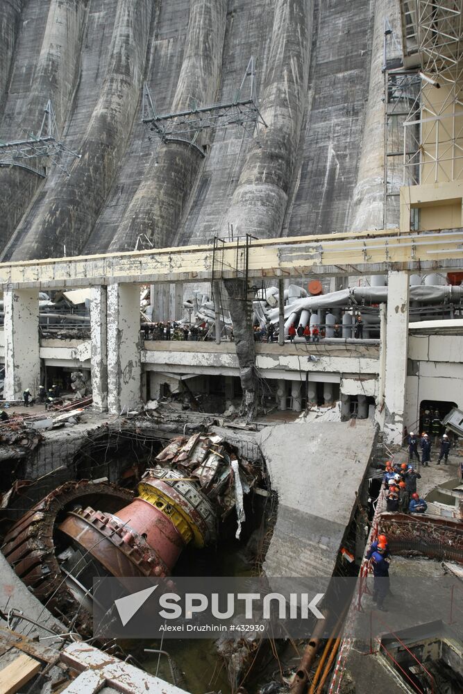 Cleaning a mess at Sayano-Shushenskaya Power Plant