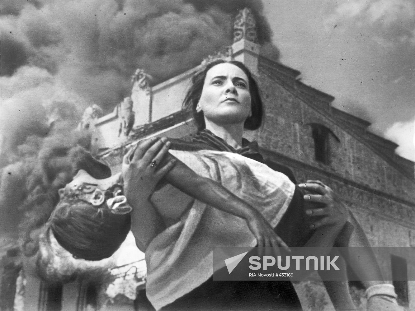 Still shot from movie Battle of Stalingrad