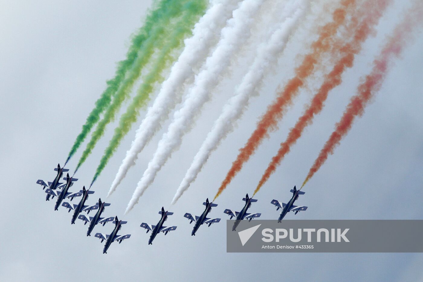 Frecce Tricolori, Italian Air Force aerobatic demonstration team