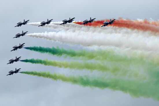 Frecce Tricolori, Italian Air Force aerobatic demonstration team