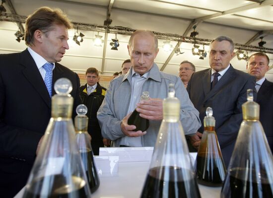 Vladimir Putin visits Vankor deposit