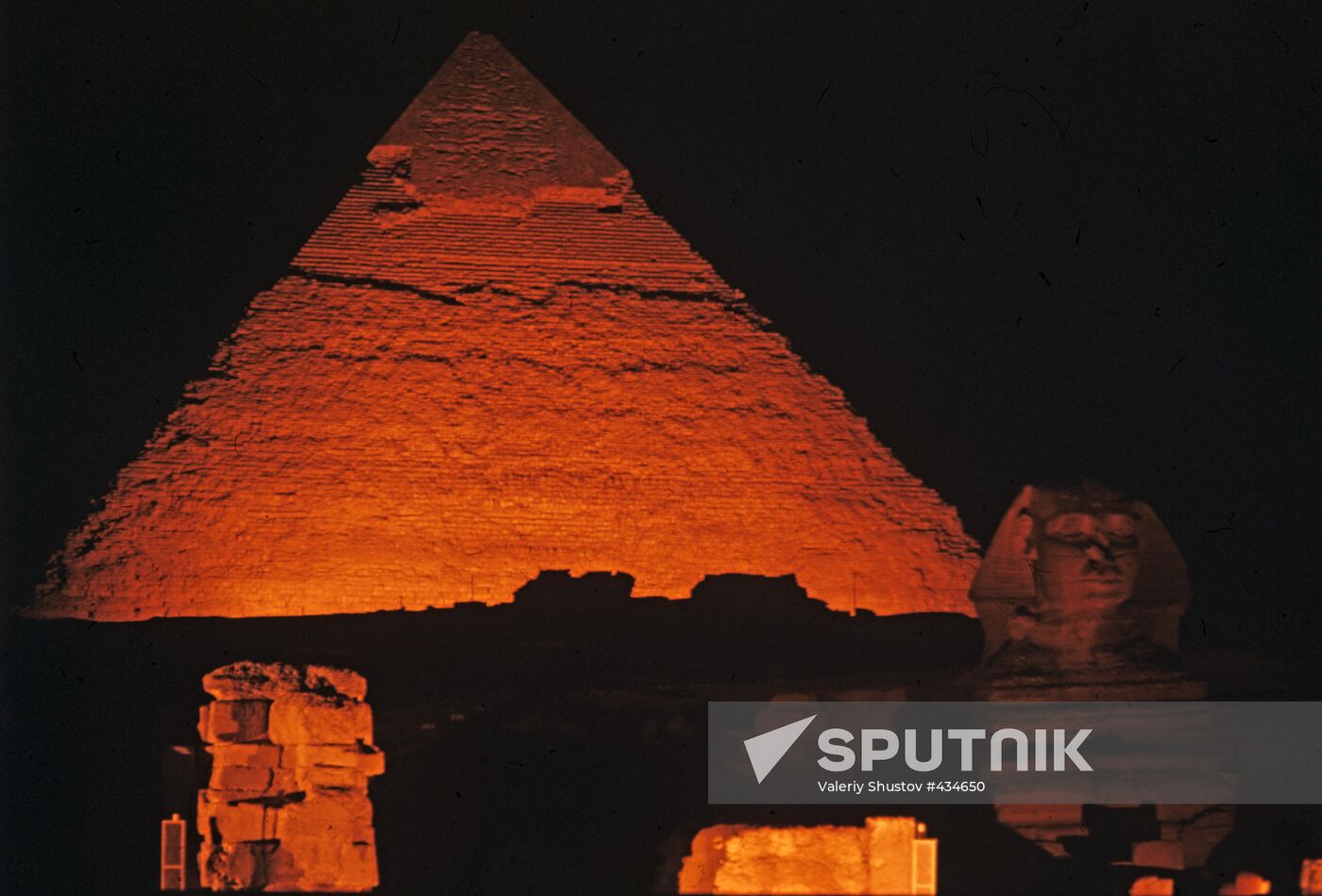 Sphinx and Pyramids in Giza