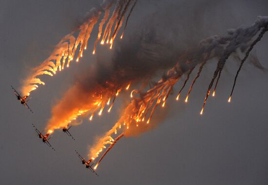Russian Knights performing at MAKS-2009 air show