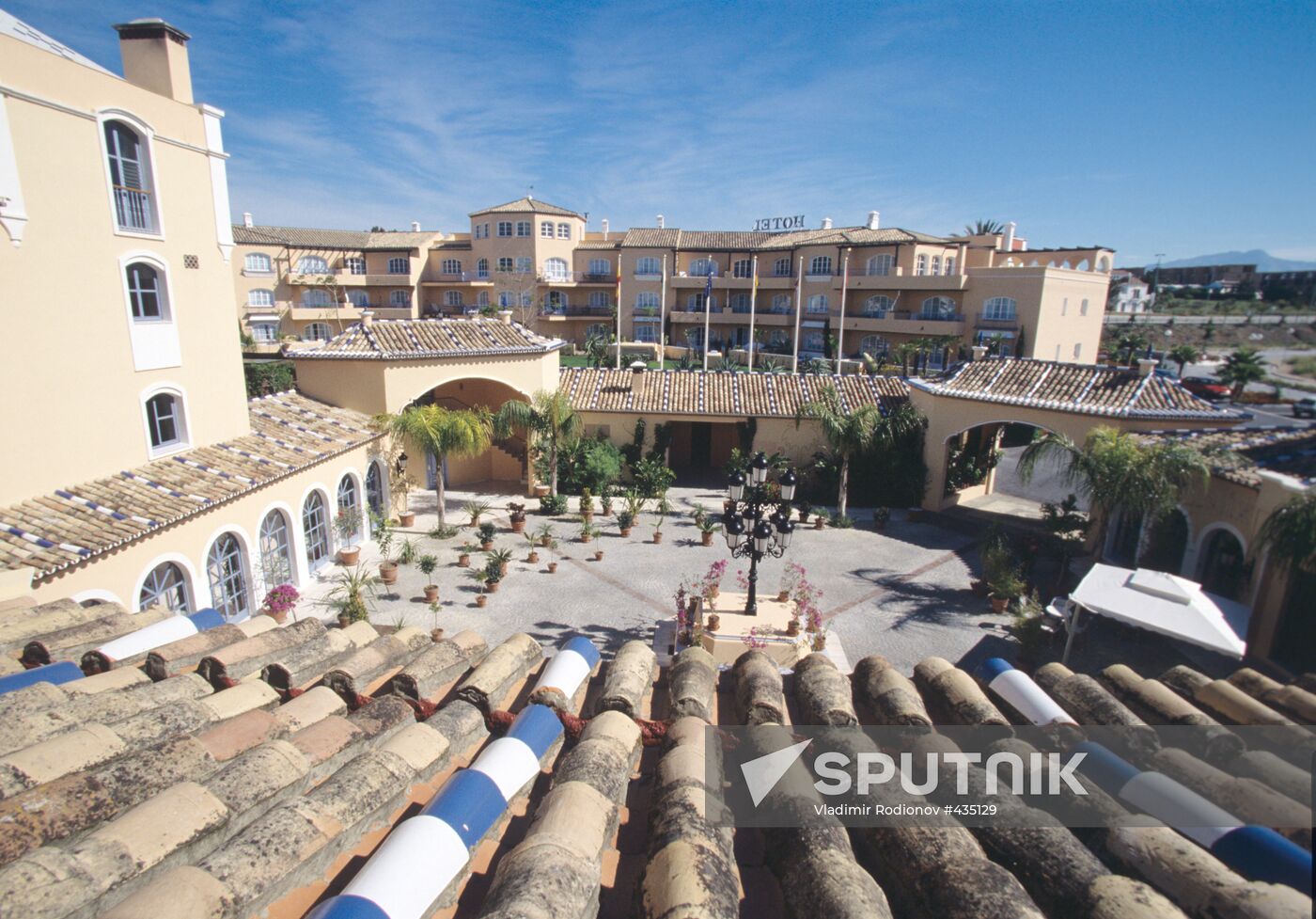 Dyuna Hotel