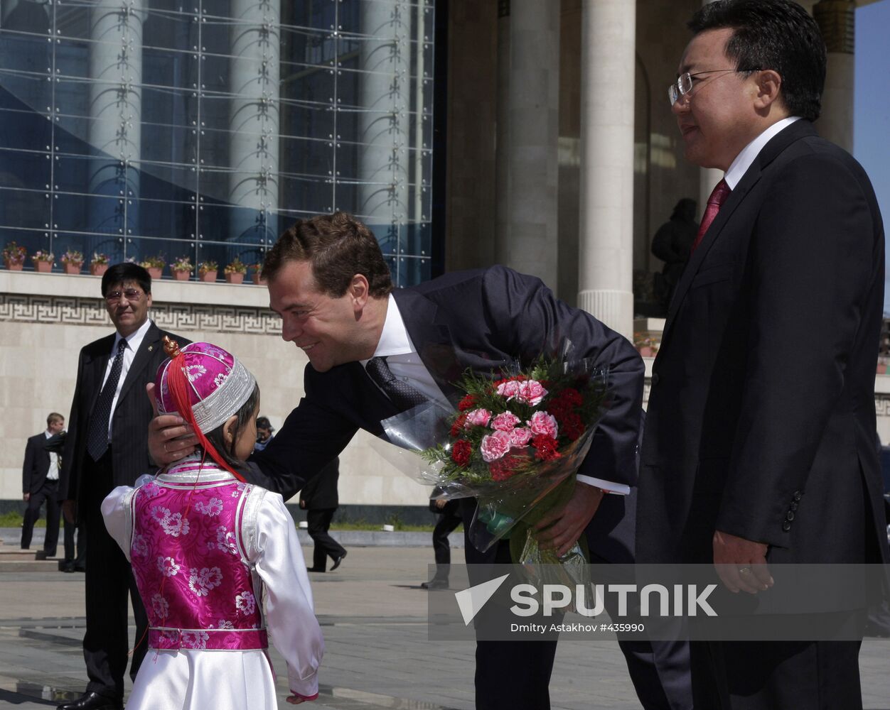 Medvedev visits Mongolia