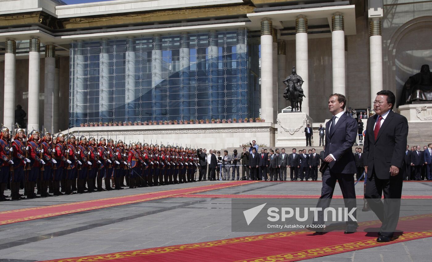 Russian and Mongolian presidents meet