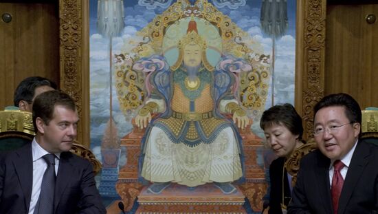 Russian, Mongolian Presidents meet