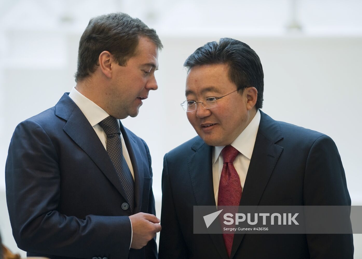 Russian, Mongolian Presidents meet