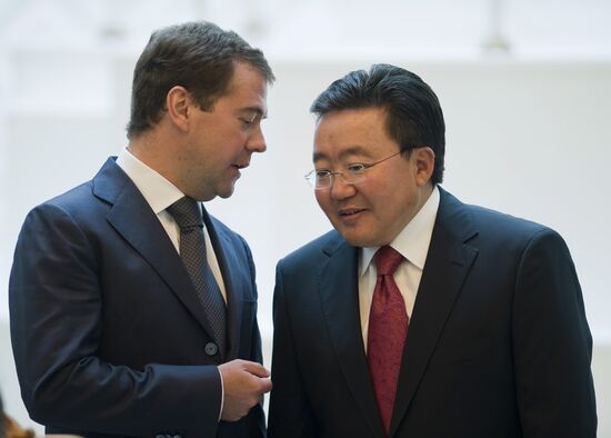Russian, Mongolian Presidents meet